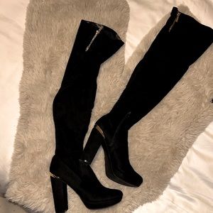 Guess Cowlyn thigh high boot, black
